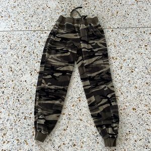 EASEL CAMOUFLAGE SWEATPANTS